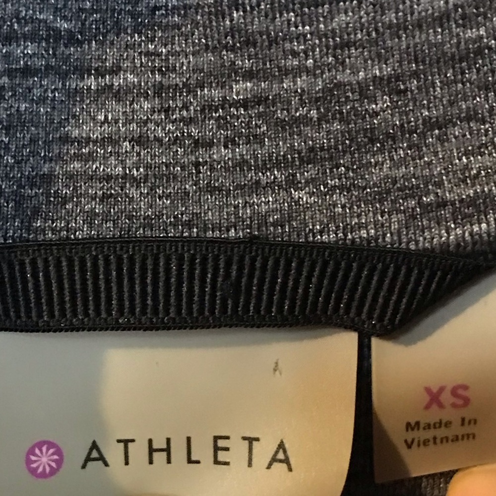 Athleta Grey Performance Crossover Front Zip Up A… - image 3